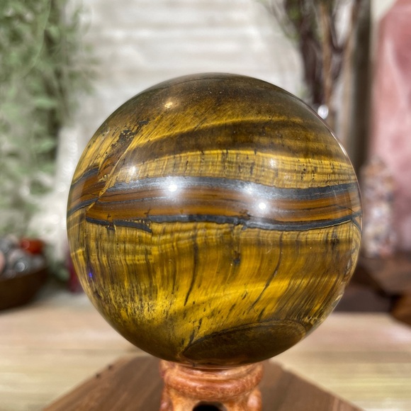 0807 Tiger's Eye Crystal Sphere - Picture 3 of 12